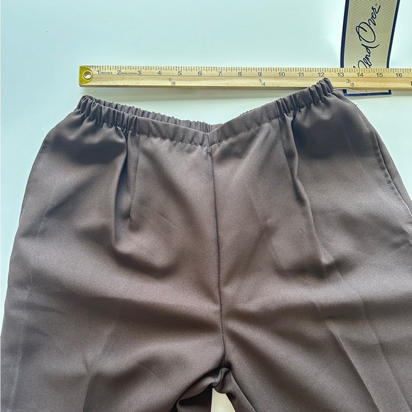 NWT Vintage Levi’s Bend Over Brown High Waisted Pleated Cropped Pants 12 Petite - Picture 5 of 7